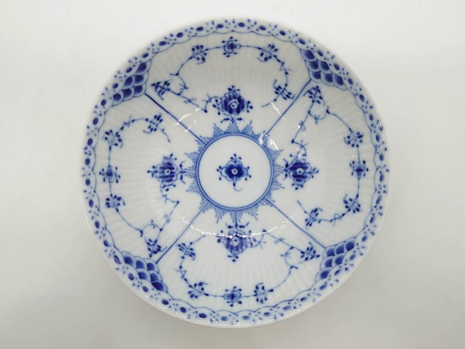 デンマーク　ROYAL COPENHAGEN(ロイヤルコペンハーゲン)　ブルーフルーテッド　ハーフレース　プレイン　リーフディッシュ・オープンシュガー・ボウル・絵皿(小皿)　まとめて10点セット(プレート、変形皿、洋食器)(R-075659)