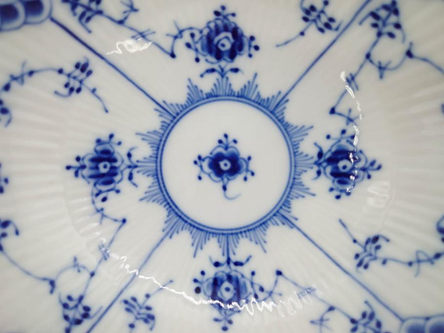 デンマーク　ROYAL COPENHAGEN(ロイヤルコペンハーゲン)　ブルーフルーテッド　ハーフレース　プレイン　リーフディッシュ・オープンシュガー・ボウル・絵皿(小皿)　まとめて10点セット(プレート、変形皿、洋食器)(R-075659)