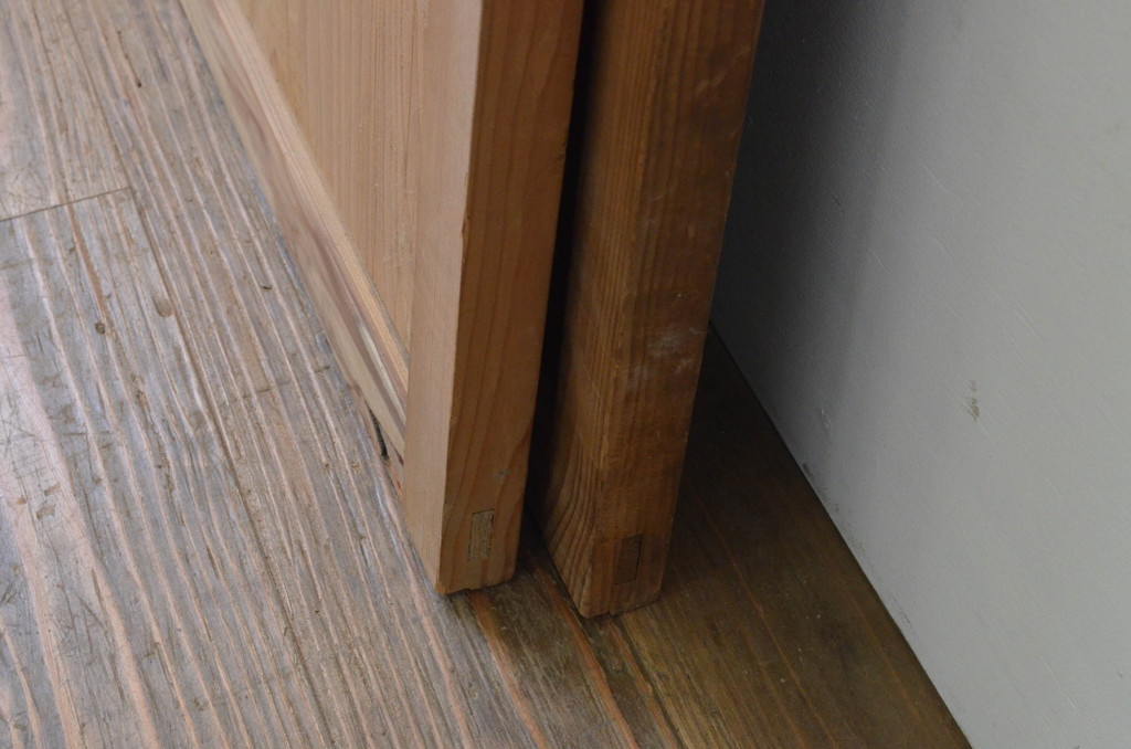 アンティーク建具　杉材　経年を感じさせる木味が魅力の板戸窓2枚セット(引き戸)(R-067869)