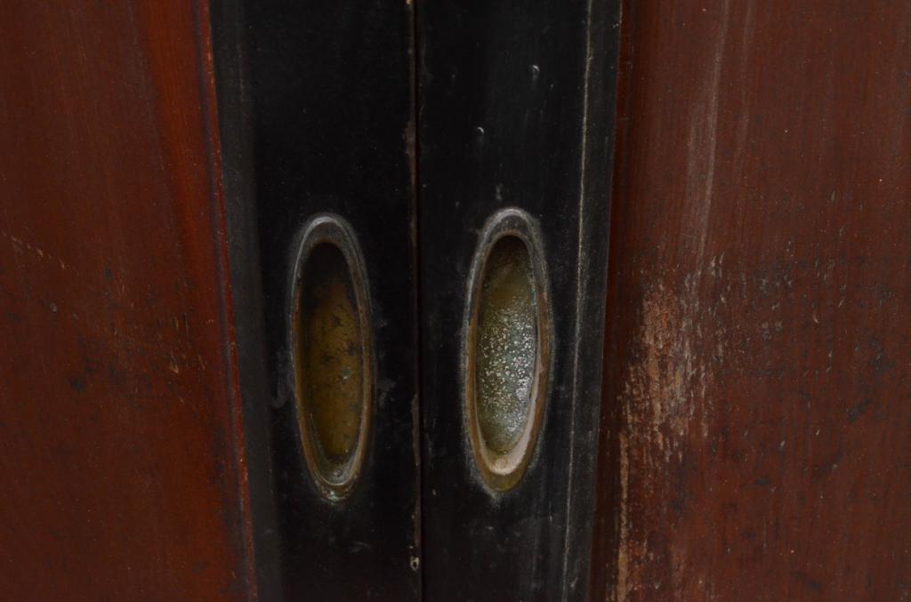 アンティーク建具　和モダンなお部屋作りにおすすめな漆塗りの板戸窓4枚セット(引き戸)(R-067989)