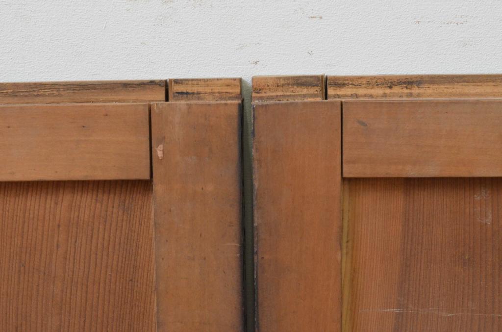 アンティーク建具　和モダンなお部屋作りにおすすめな漆塗りの板戸窓4枚セット(引き戸)(R-067989)
