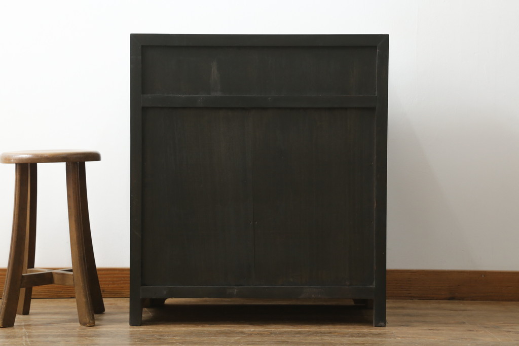 中古　美品　落ち着いた深い色味が魅力的なアンティーク調和箪笥(時代箪笥、衣装箪笥、収納箪笥、整理箪笥、タンス、引き出し)(R-073680)
