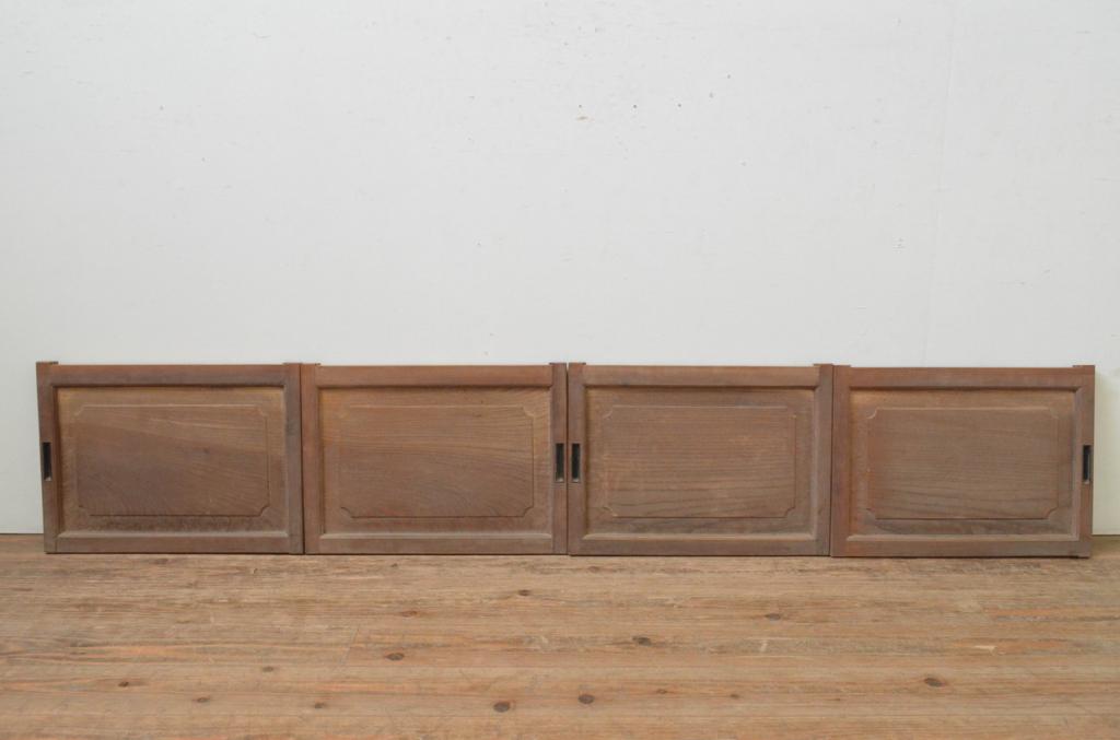 アンティーク建具　欅(ケヤキ)材一枚板　経年による木味が味わい深い小さな板戸窓4枚セット(引き戸)(R-068005)