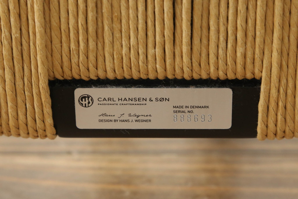 中古　北欧家具　老舗家具メーカー CARL HANSEN & SON(カール・ハンセン&サン)　ハンス J. ウェグナー(HANS J. WEGNER)デザイン　CH24　特徴的なラインを描く美しいフォルムのYチェア(ワイチェア、ダイニングチェア、アームチェア、イス、椅子)(R-075704)