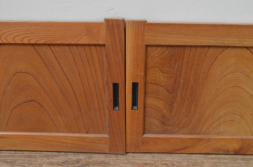 アンティーク建具　　和の趣を感じられる小さな板戸窓4枚セット(引き戸)(R-068003)