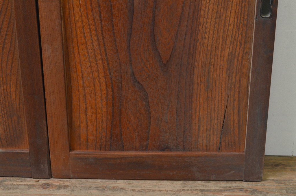 アンティーク建具　総欅(ケヤキ)材　落ち着いた和の空間を演出する板戸窓2枚セット(引き戸)(R-067697)