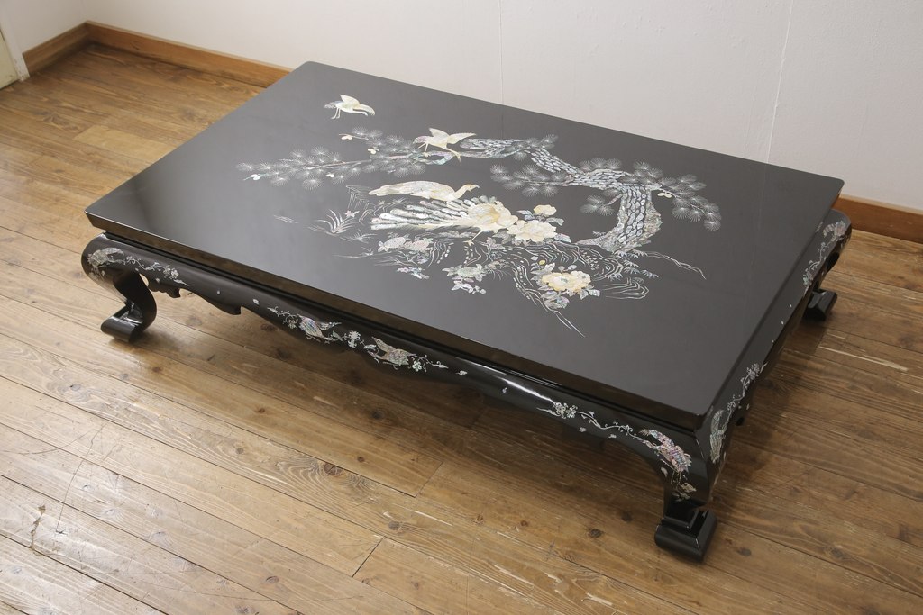 中古 美品 韓国民芸家具 華やかな螺鈿細工が美しい座卓(ローテーブル