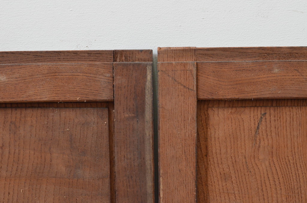 アンティーク建具　大正ロマンの雰囲気を高める小さな象嵌入り板戸窓2枚セット(引き戸)(R-067698)