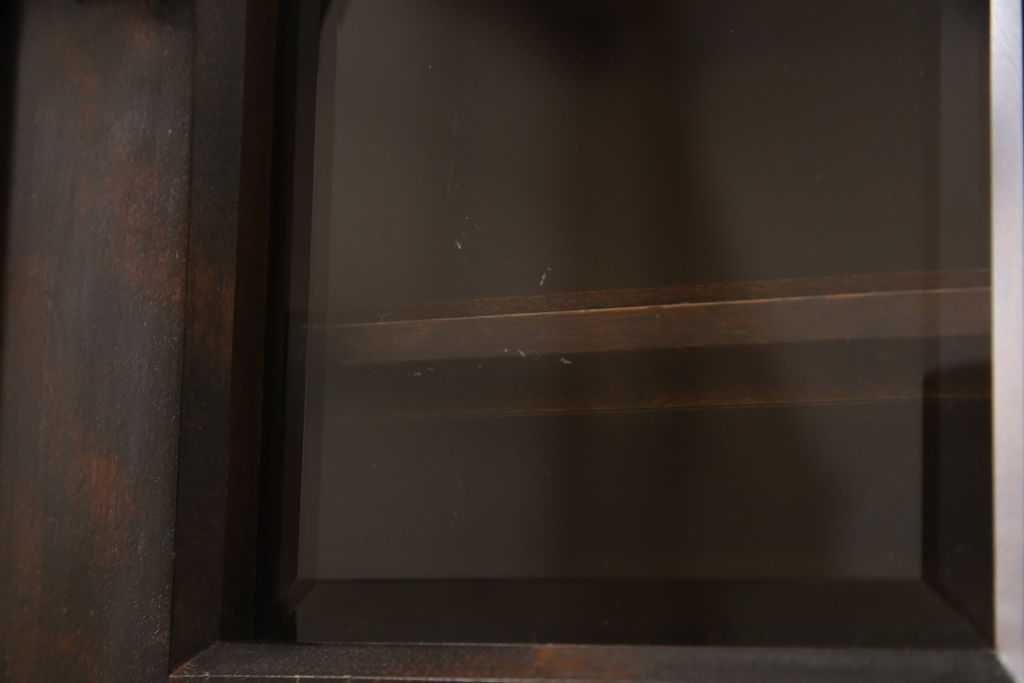 中古　北海道民芸家具　HM165K　高級感漂う上品な佇まいの食器棚(カップボード、キャビネット、収納棚、戸棚)(定価約43万円)(R-060774)