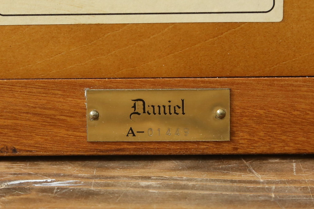 中古　美品　横浜ダニエル(daniel)　Etranger(エトランジェ)　E-404　シンプルながらも気品漂うウォールミラー(壁掛け鏡、吊鏡)(R-076673)