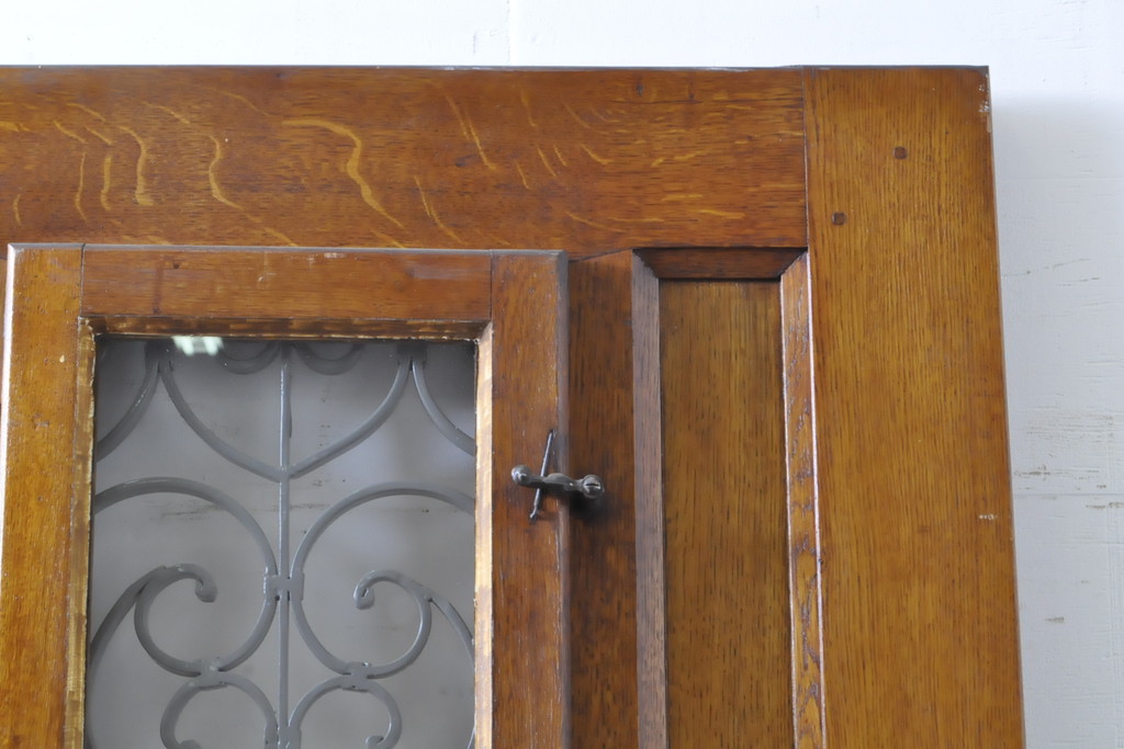 海外アンティーク　オーク材　かわいいデザインのアイアンフェンス入りドア1枚(建具、木製扉)(R-068126)
