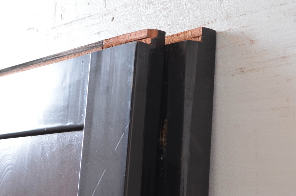 アンティーク建具　北陸産　漆塗り　竹と雀の模様が素敵!お部屋のアクセントになるガラス帯戸2枚セット(引き戸、ガラス戸)(R-080945)