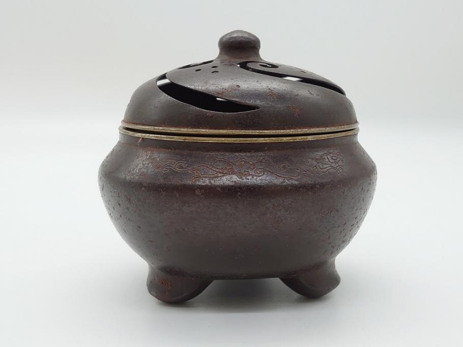 希少　金寿堂　名人　雨宮宗造　龍毛彫り　鐡香炉　鉄製(共箱付き、香爐、三つ脚)(R-062569)