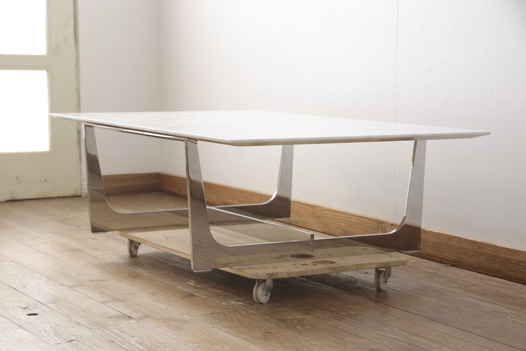 中古　超美品　arflex(アルフレックス)　ブレラ　大理石　シンプルでクールなデザインが魅力的なセンターテーブル(定価約60万円)(ローテーブル、リビングテーブル)(R-057775)