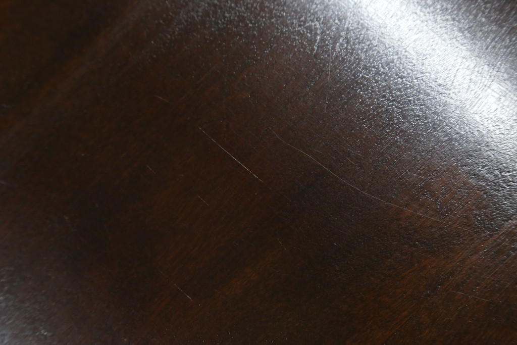 中古　松本民芸家具　斜めにすっと伸びた脚がスタイリッシュで印象的な#67型座卓I(ローテーブル、センターテーブル)(定価約20万円)R-073871)