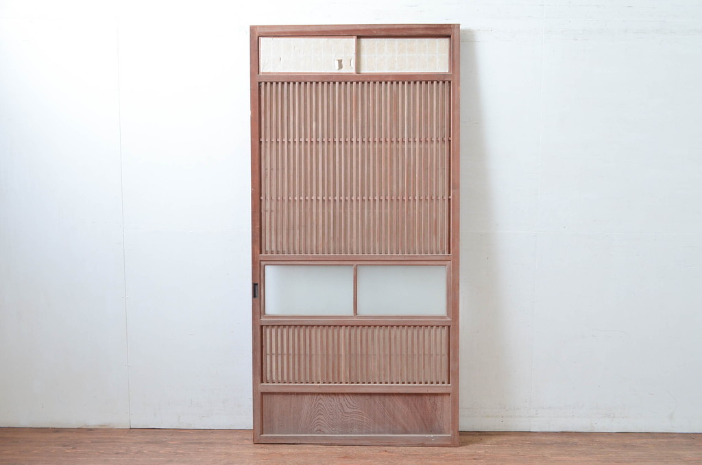 アンティーク建具　上手物!!　変わり型　小窓付きで使い勝手の良い裏障子付き格子戸1枚(引き戸、障子戸)(R-080443)