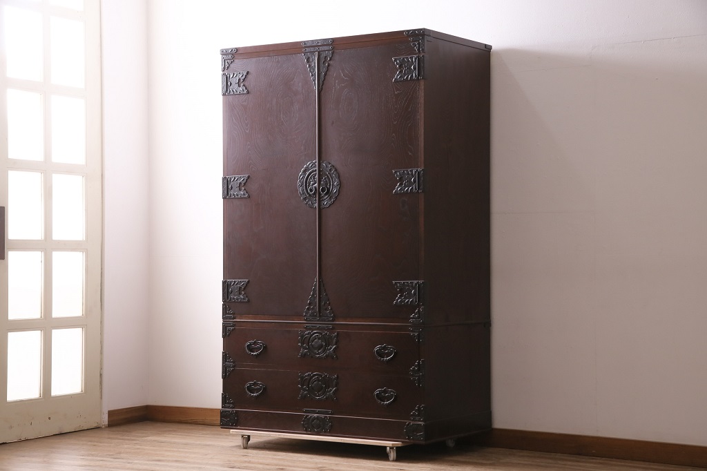 中古　岩谷堂箪笥をベースに使いやすく薄型リメイクする収納棚(本箱、キャビネット、上下バラ売り可能)(R-047398)