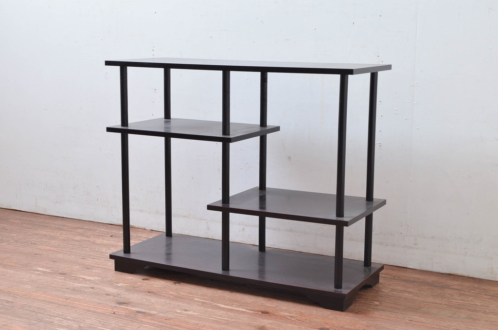 中古　美品　茶道具　本漆溜塗りの色合いが美しい違い棚(茶棚、収納棚、飾り棚、オープンラック)(定価約16万円)(R-082013)