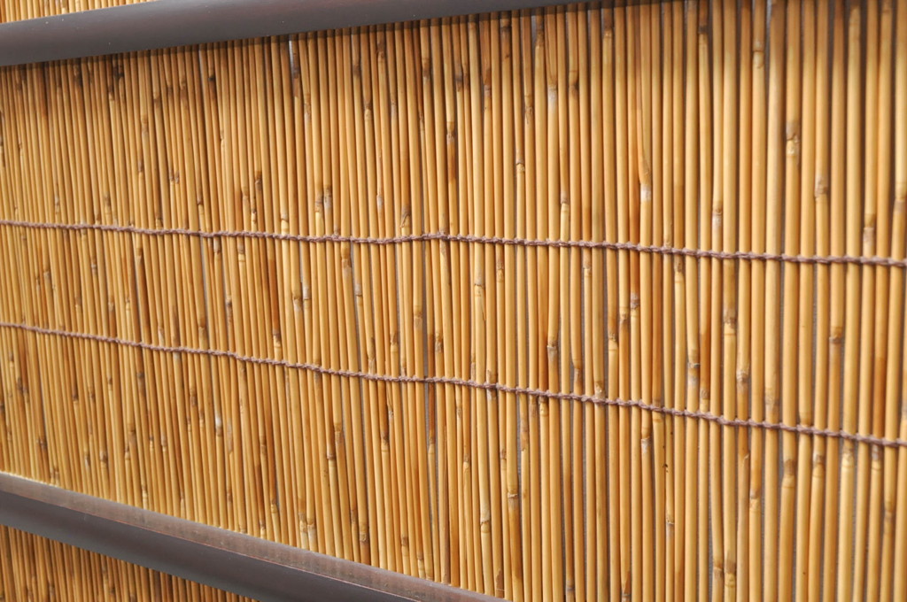 アンティーク建具　漆塗りの枠　透かし彫り入り　涼しげな和の空間を演出する夏戸4枚セット(引き戸、簾戸、簀戸、葭戸、夏障子、御簾戸、すど)(R-077446)