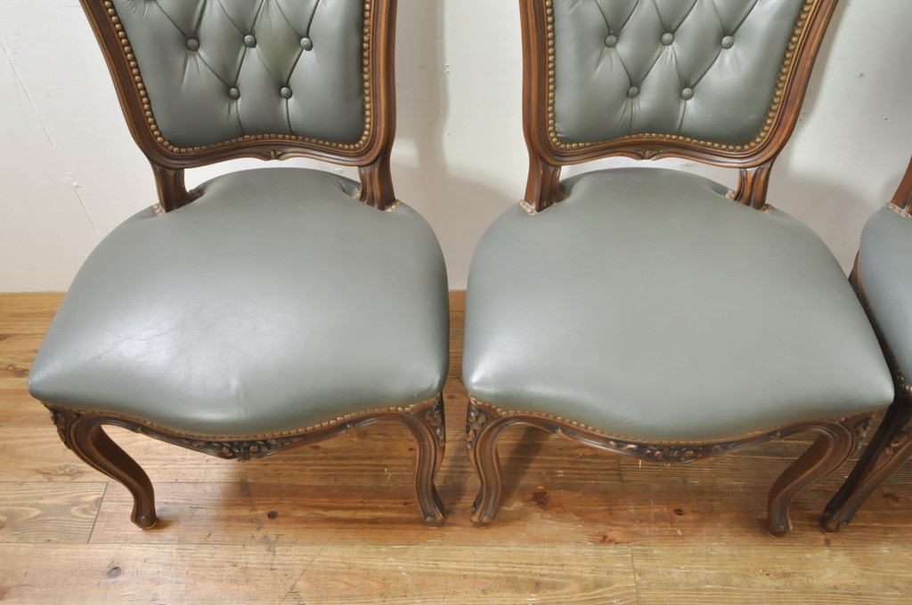 中古　カリモク家具(karimoku)　domani(ドマーニ)　Louis(ルイ)XVシリーズ　本革(レザー)　シックでクラシカルな雰囲気漂うダイニングチェア4脚セット(椅子、イス)(定価4脚で約200万円)(R-076576)