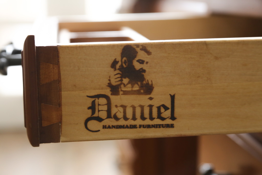 中古　横浜クラシック家具　ダニエル(daniel)　高級感と貫禄を感じさせる両袖机(定価約150万円)(プレジデントデスク、ワークデスク、在宅ワーク、在宅用)(R-049930)