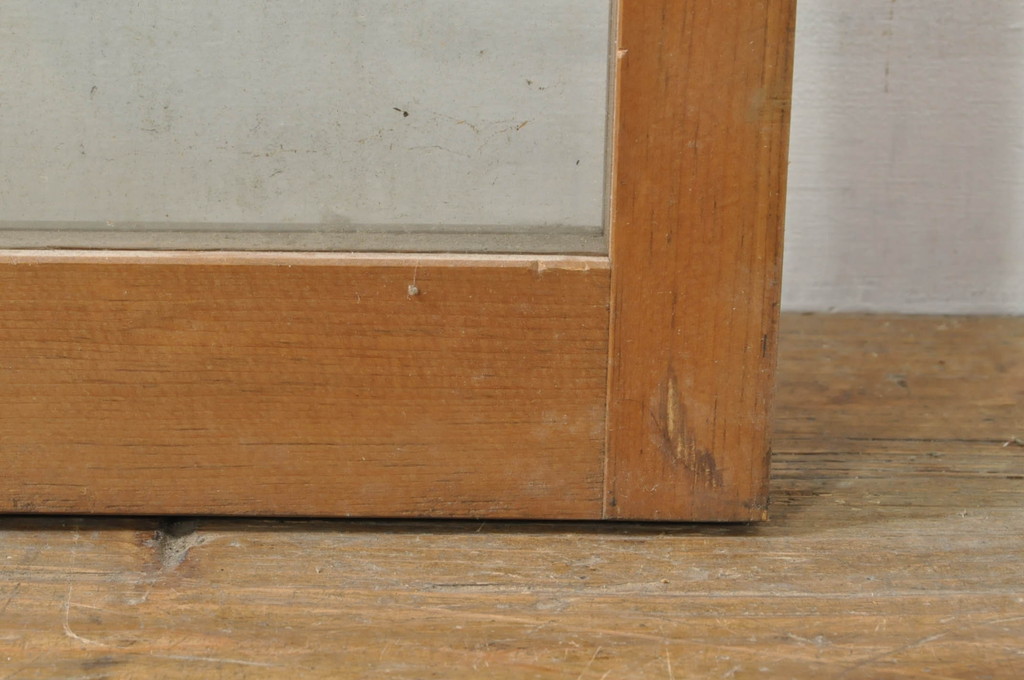 アンティーク建具　どこか懐かしい雰囲気を醸し出すフィックス窓1枚(ガラス欄間、明かり取り、明り取り、FIX窓、ガラス窓、嵌め殺し)(R-076338)
