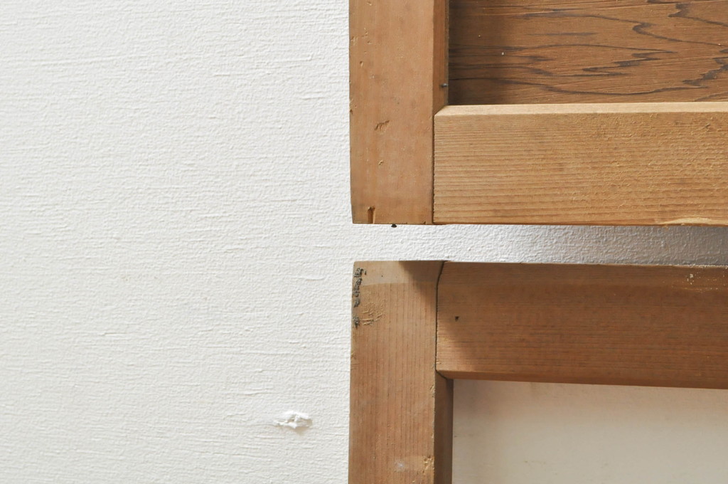 アンティーク建具　かわいらしい波千鳥の透かし彫り入り欄間2枚セット(明り取り、明かり取り)(R-076357)