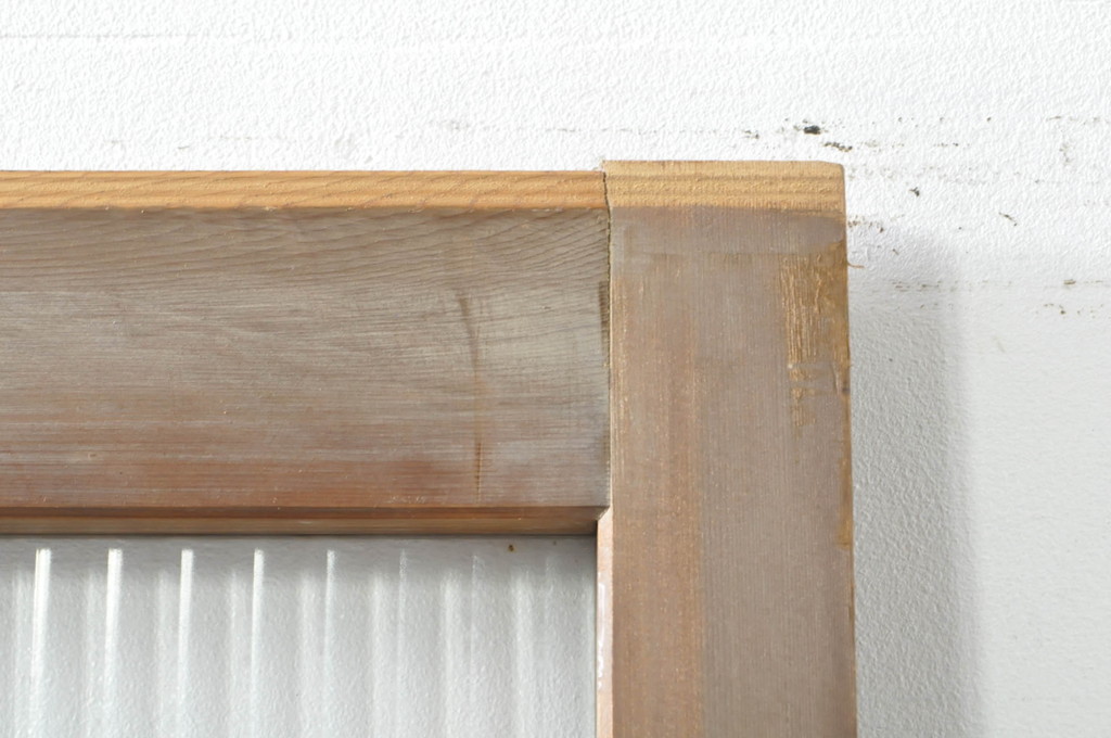 アンティーク建具　レトロな空間作りにおすすめなモールガラス入りガラス戸(引き戸)(R-076330)