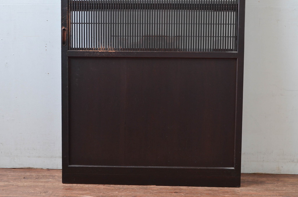 アンティーク建具　アクリル板入り　和モダンテイストのお部屋に取り入れたい格子帯戸1枚(引き戸、格子戸、板戸)(R-081066)