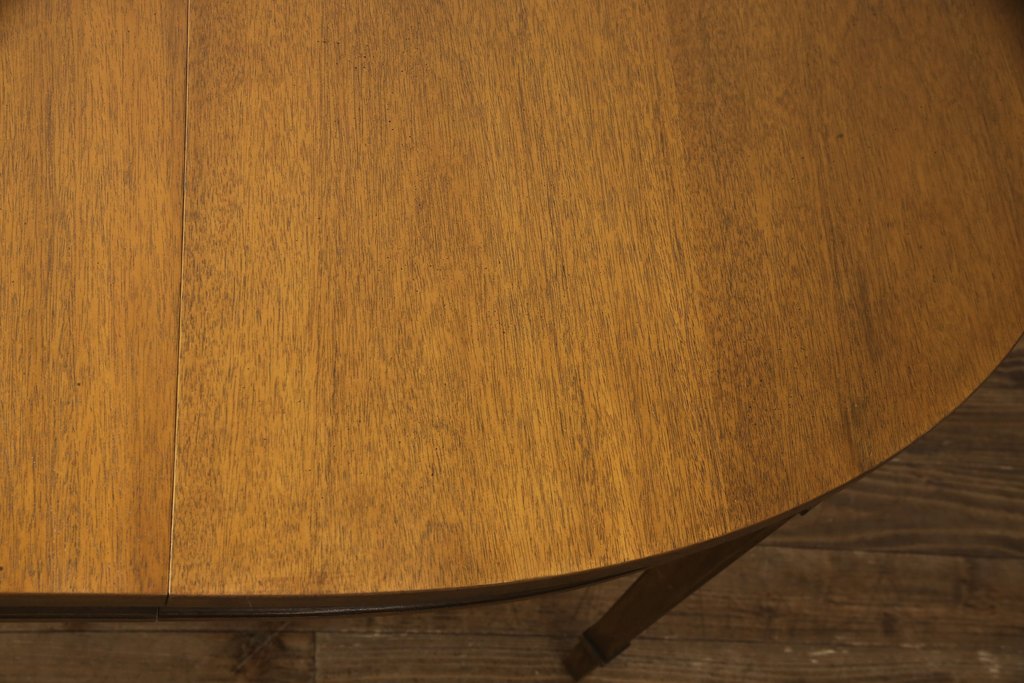 中古　DREXEL HERITAGE(ドレクセルヘリテイジ)　Triune(トライユン)　洗練された佇まいが気品を感じるダイニングテーブル(エクステンションテーブル、拡張式テーブル)(R-052180)
