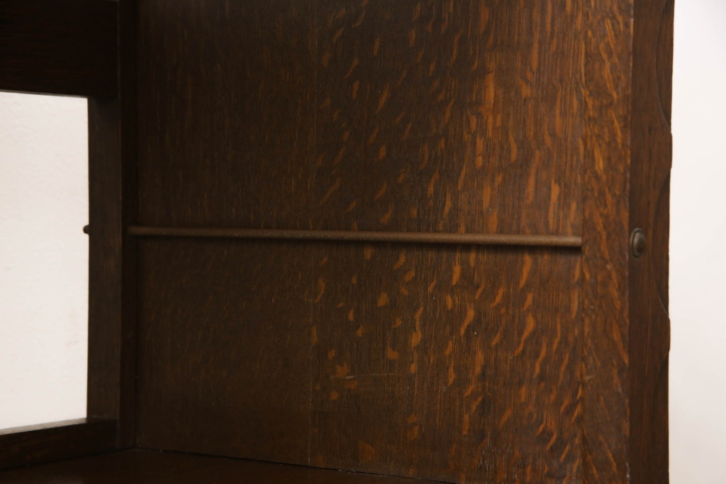 和製アンティーク　YAMAHA(ヤマハ、山葉、日本楽器)　ナラ材　サイドに施された曲線デザインの彫りが目を惹くスタッキングブックケース(ブックシェルフ、オープンシェルフ、本棚、飾り棚、ディスプレイ棚)(R-065687)