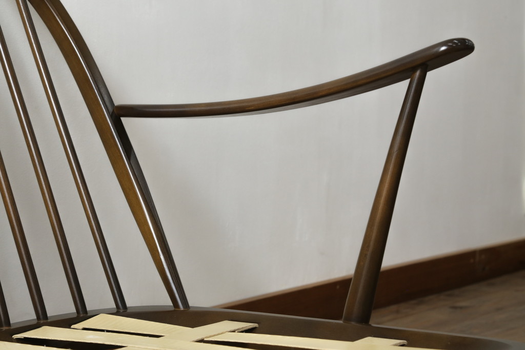 中古　美品!!　ERCOL(アーコール)　ボタニカル柄のファブリックが上品な2人掛けソファ(アームソファ、2Pソファ、二人掛け、英国、北欧)(R-075022)