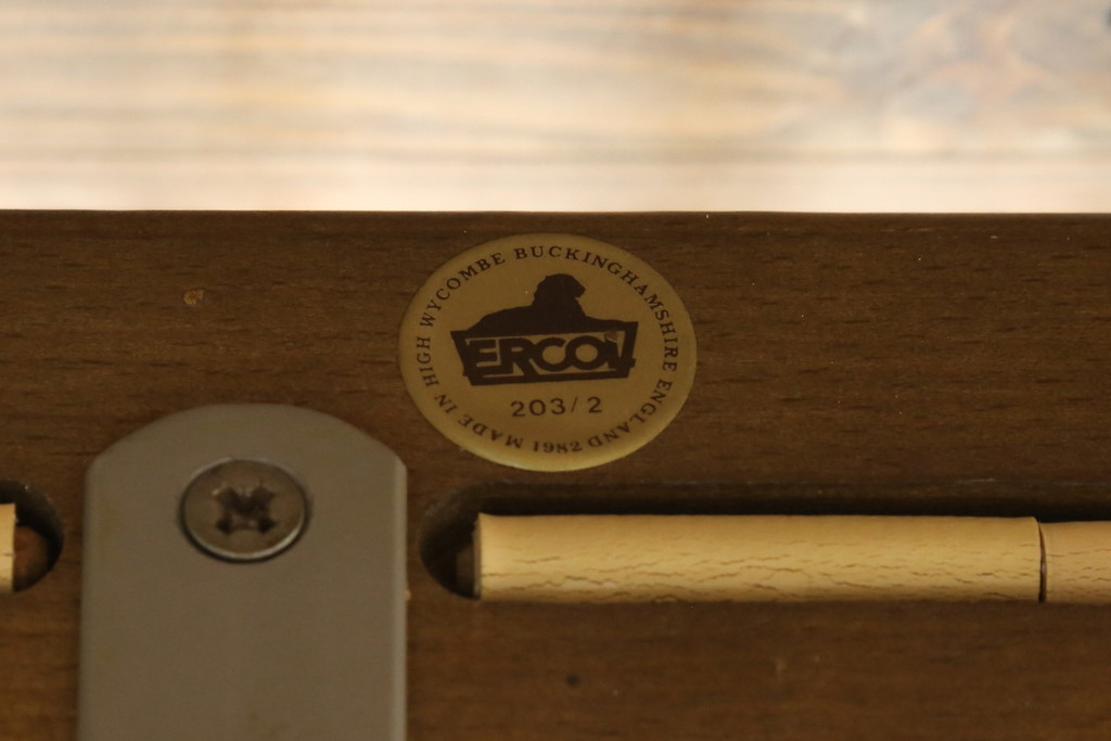 中古　美品!!　ERCOL(アーコール)　ボタニカル柄のファブリックが上品な2人掛けソファ(アームソファ、2Pソファ、二人掛け、英国、北欧)(R-075022)