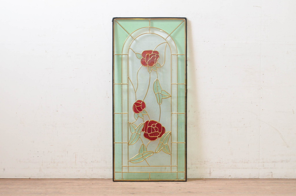 未使用品　窓辺の蔓薔薇(まどべのつるばら)　デットストック品のステンドグラス(建具、ドア、窓、照明、衝い立て、衝立、つい立て)(定価約12万円)(R-072999)