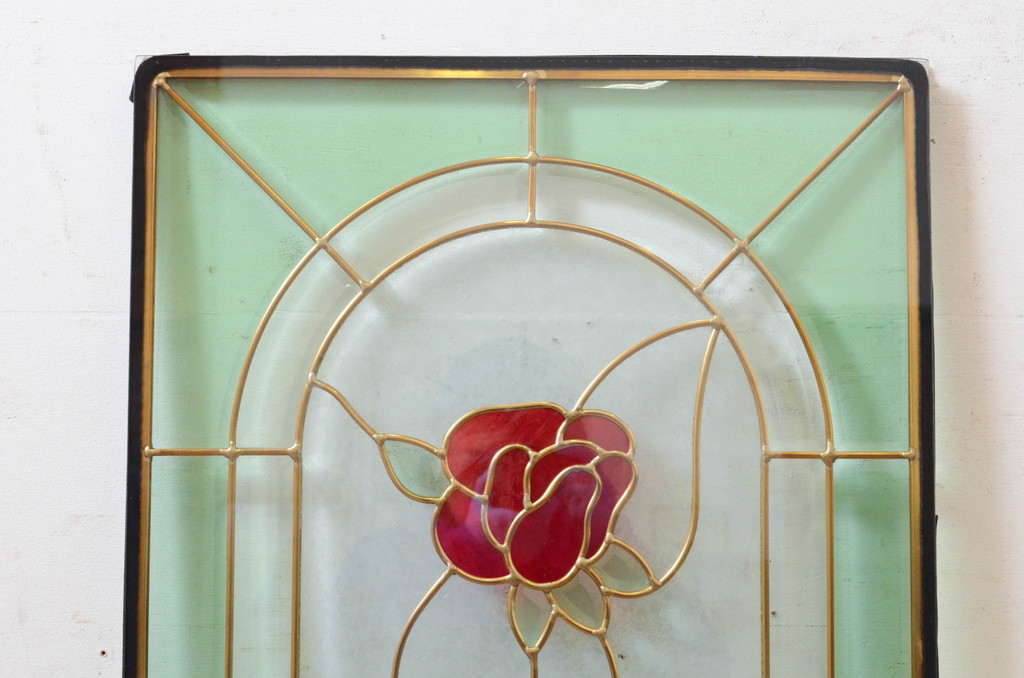 未使用品　窓辺の蔓薔薇(まどべのつるばら)　デットストック品のステンドグラス(建具、ドア、窓、照明、衝い立て、衝立、つい立て)(定価約12万円)(R-072999)