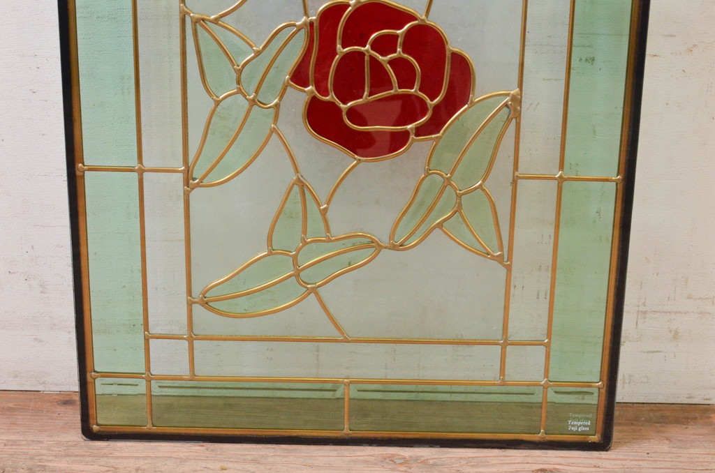 未使用品　窓辺の蔓薔薇(まどべのつるばら)　デットストック品のステンドグラス(建具、ドア、窓、照明、衝い立て、衝立、つい立て)(定価約12万円)(R-072999)