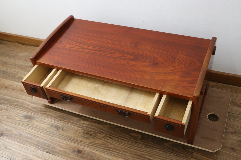 中古　美品　松本伝統　指物工芸家具　総欅(ケヤキ)材　漆塗り　落ち着いた雰囲気の上質な文机(両袖机、座机、ローテーブル、ワークデスク、在宅用、在宅ワーク用)(定価約30万円)(R-082251)