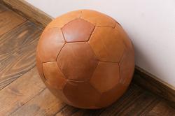 【買取】de Sede(デセデ)　サッカーボール型　本革(レザー)製クッション・ライトブラウンを買取りました。