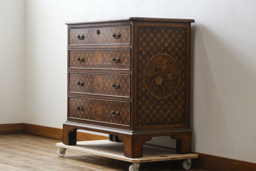 中古　美品　アメリカ高級家具メーカー　Jonathan Charles(ジョナサン　チャールズ)　Windsor Collection(ウィンザー コレクション)　フローラル　繊細なマーケットリーが美しいアンティーク調チェスト(サイドチェスト、引き出し、店舗什器、寄せ木細工)(定価約53万円)(R-082253)