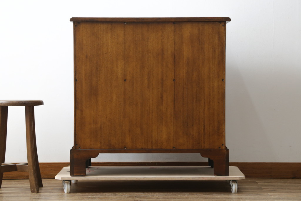 中古　美品　アメリカ高級家具メーカー　Jonathan Charles(ジョナサン　チャールズ)　Windsor Collection(ウィンザー コレクション)　フローラル　繊細なマーケットリーが美しいアンティーク調チェスト(サイドチェスト、引き出し、店舗什器、寄せ木細工)(定価約53万円)(R-082253)