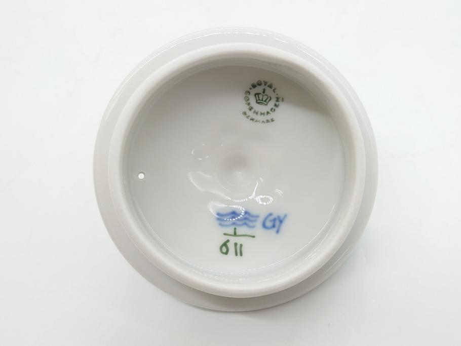 デンマーク　ROYAL　COPENHAGEN(ロイヤルコペンハーゲン)　ブルーフルーテッド　ハーフレース　ティーポット(洋食器)(定価約55000円)(R-062612)