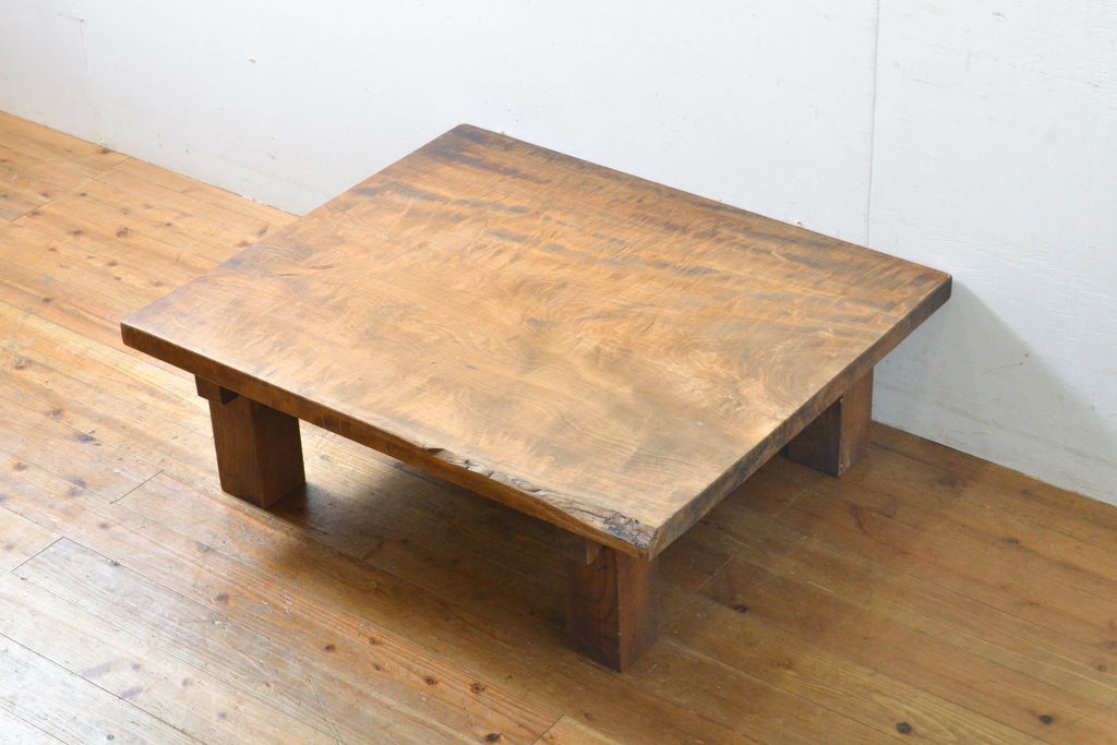 中古　栃の木一枚板　使い込まれた木味が趣ある座卓(ローテーブル、センターテーブル、リビングテーブル)(R-060956)