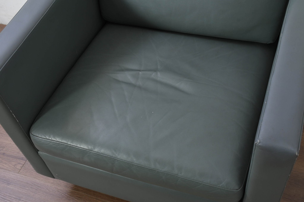 アメリカビンテージ　高級輸入家具　Knoll(ノル)　フィスターコレクション　総革の贅沢な1人掛けラウンジソファ4脚セット(レザー、一人掛け、1Pソファ、アームソファ、ヴィンテージ、ノール、バラ売り可能)(現行定価4脚で約280万円)(R-081163)