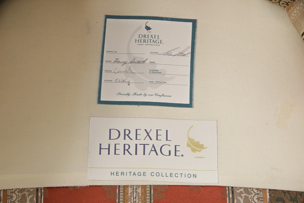 中古　展示品　超美品　DREXEL HERITAGE(ドレクセルヘリテイジ)　 Upholstery(アップホルスタリー)　エレガントな佇まいの1人掛けソファ(一人掛けソファ、1P、アームソファ、ラウンジチェア)(定価約59万円)(R-054953)