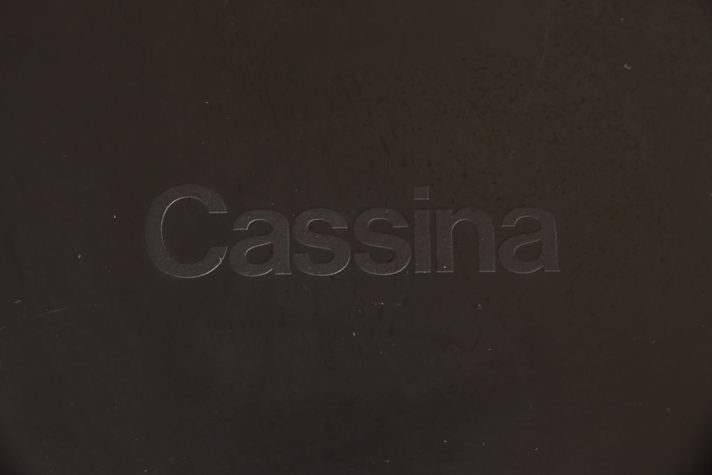 中古　Cassina(カッシーナ)　412　CAB(キャブ)　MARIO BELLINI(マリオベリーニ)　アイボリー　シンプルモダンな空間づくりに活躍するアームレスチェア(ダイニングチェア、椅子、イス)(定価約21万円)(R-059603)