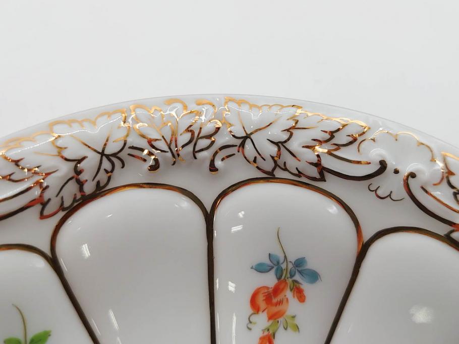 ドイツ　マイセン　Meissen　金彩　宮廷の小花　Xフォーム　ゴールドの装飾が優美な印象を与えるトリオセット(散らし小花、カップ&ソーサー、C&S、プレート、皿、洋食器)(R-075788)