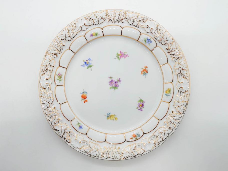 ドイツ　マイセン　Meissen　金彩　宮廷の小花　Xフォーム　ゴールドの装飾が優美な印象を与えるトリオセット(散らし小花、カップ&ソーサー、C&S、プレート、皿、洋食器)(R-075788)
