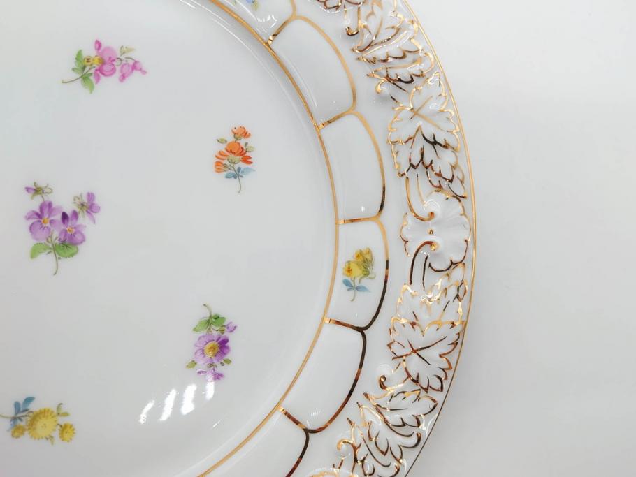 ドイツ　マイセン　Meissen　金彩　宮廷の小花　Xフォーム　ゴールドの装飾が優美な印象を与えるトリオセット(散らし小花、カップ&ソーサー、C&S、プレート、皿、洋食器)(R-075788)
