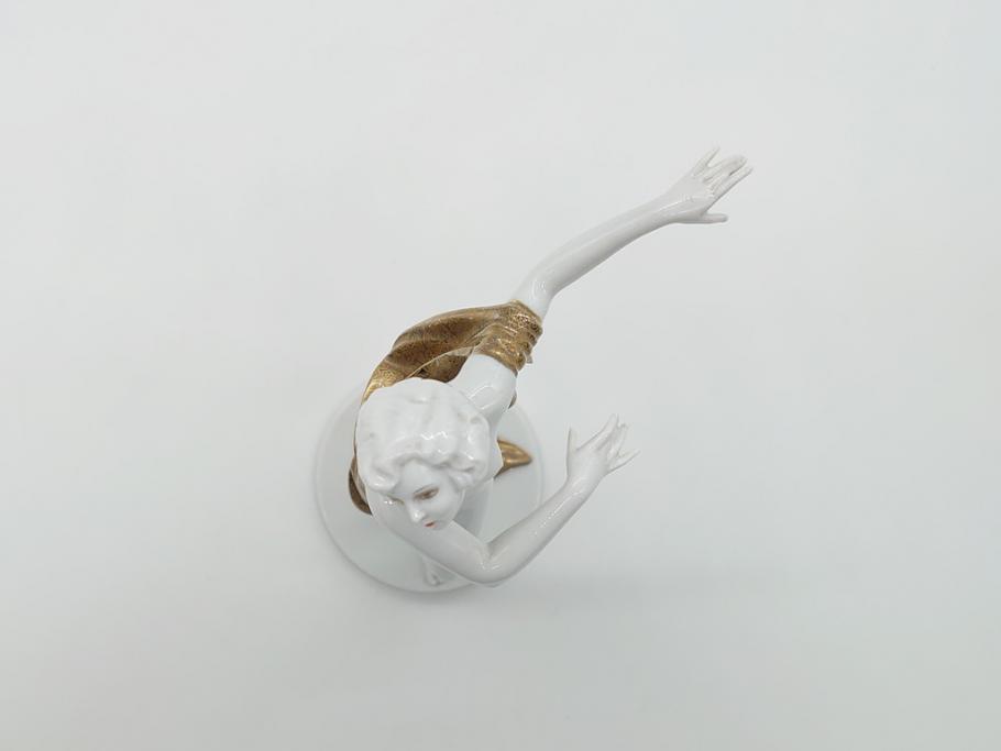 ドイツ　ローゼンタール(Rosenthal)　裸婦　女性　今にも動き出しそうなしなやかな造りのフィギュリン(陶磁器、置物)(R-061141)