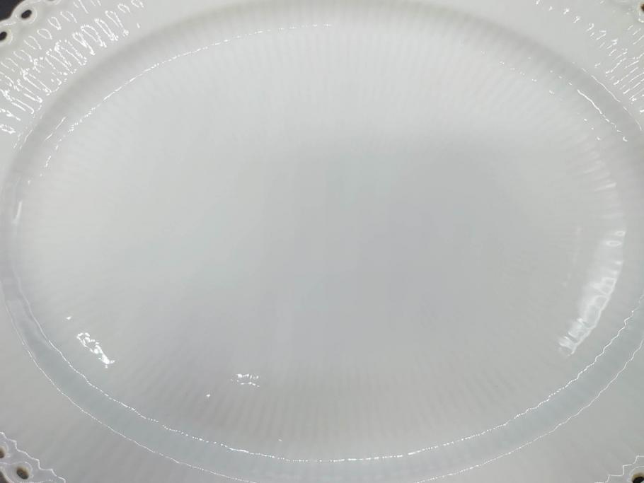 稀少　デンマーク　ROYAL COPENHAGEN(ロイヤルコペンハーゲン)　White Fluted Full Lace　ホワイトフルーテッド フルレース　美しいデザインが優雅さを演出するプレート4枚セット(皿、洋食器)(R-075791)